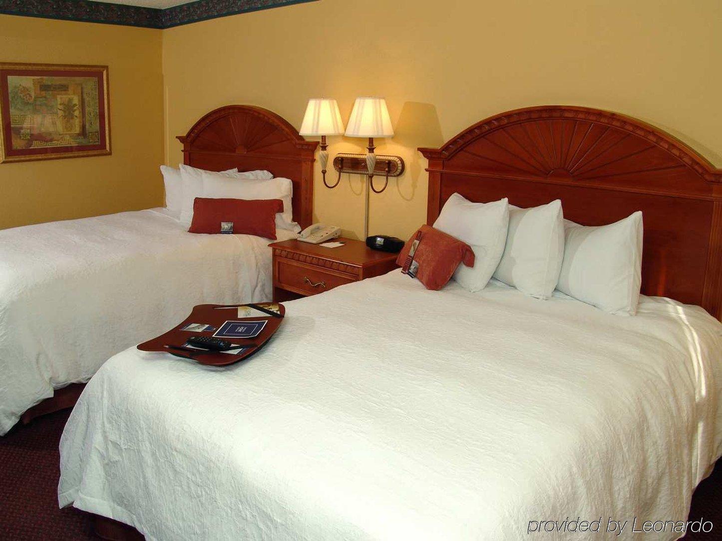 Ramada By Wyndham Orlando Florida Mall Стая снимка